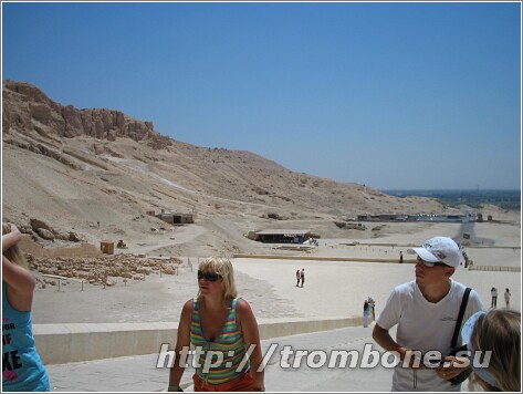 Вид с Храма на Луксор